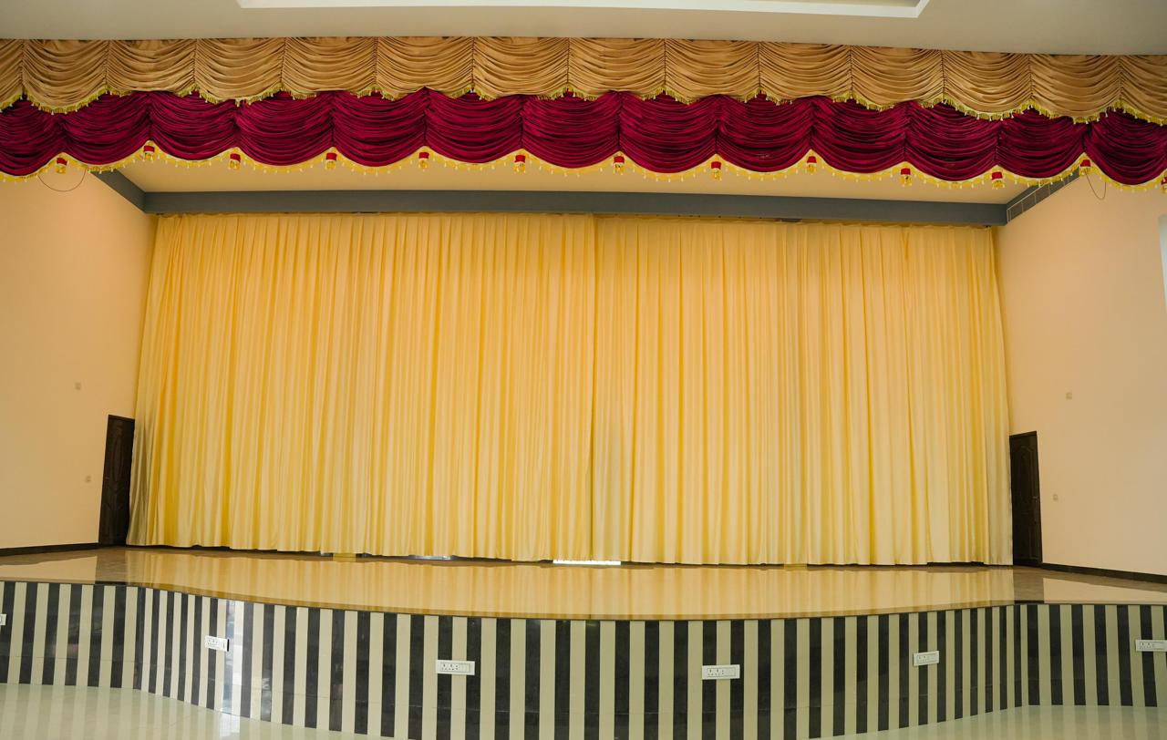 Elegant wedding setup at Parappattu Auditorium with floral decorations